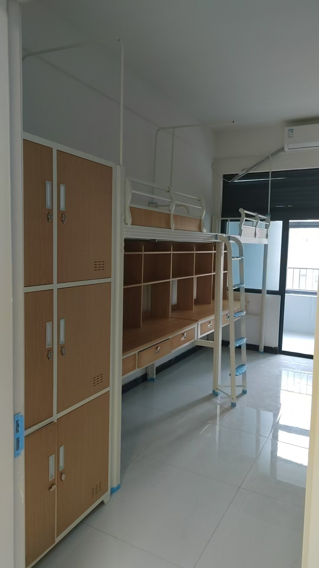 爬梯公寓床学生